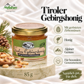 Alpine Tiroler Gebirgshonig mit gerösteten Zirbennüssen